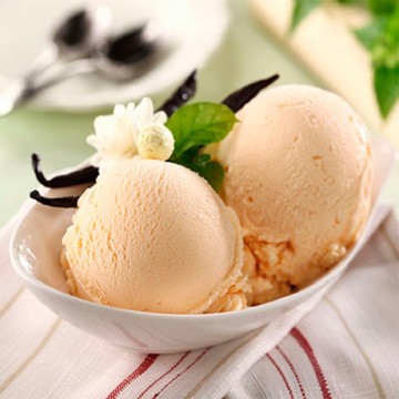 Мороженое с ванилью